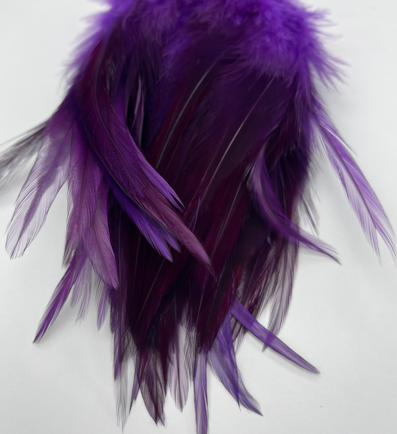 Wapsi Strung Rooster Saddles Long - Purple/Natural